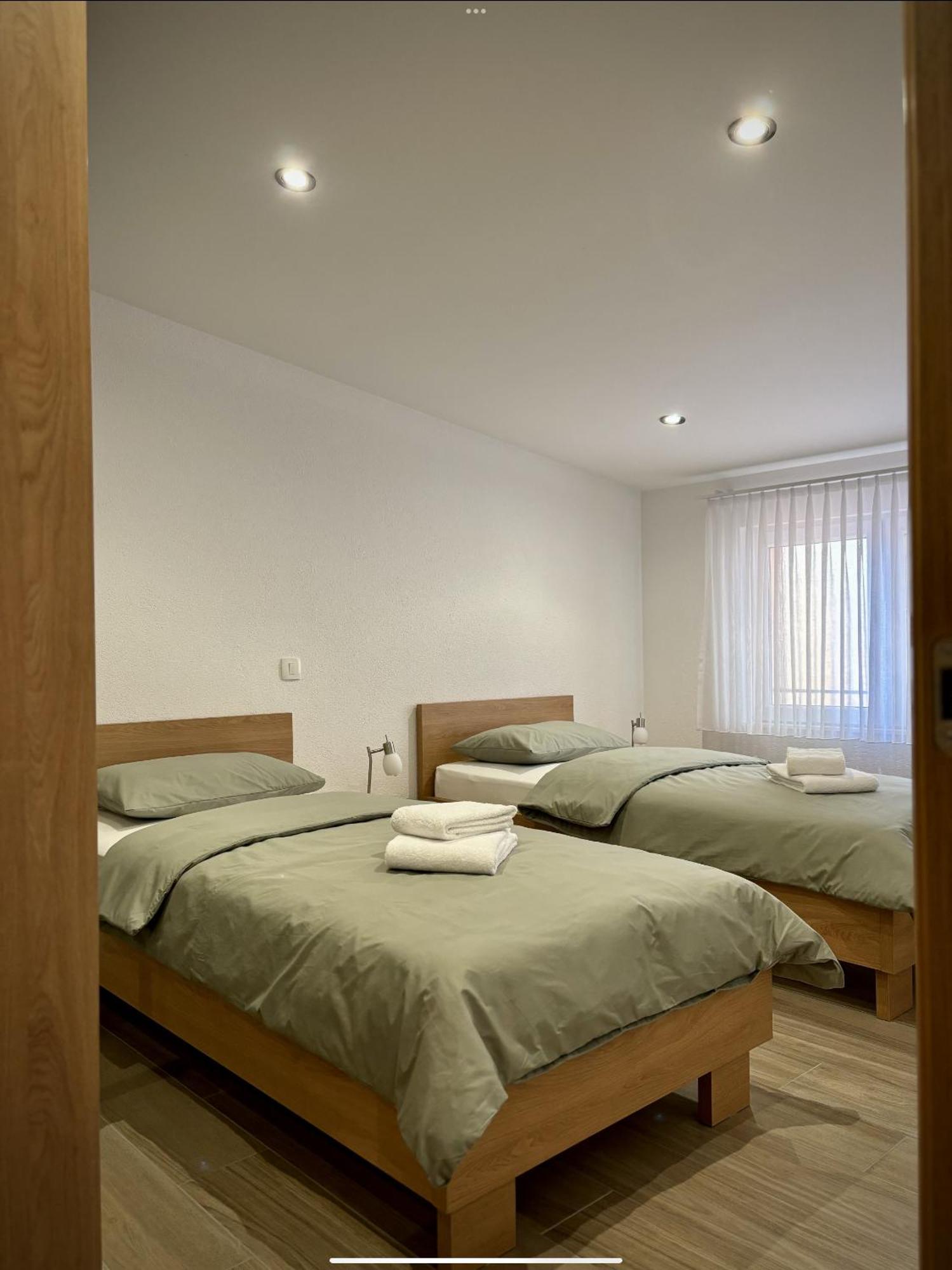 Grande Rosa Apartamento Vrulje  Exterior foto