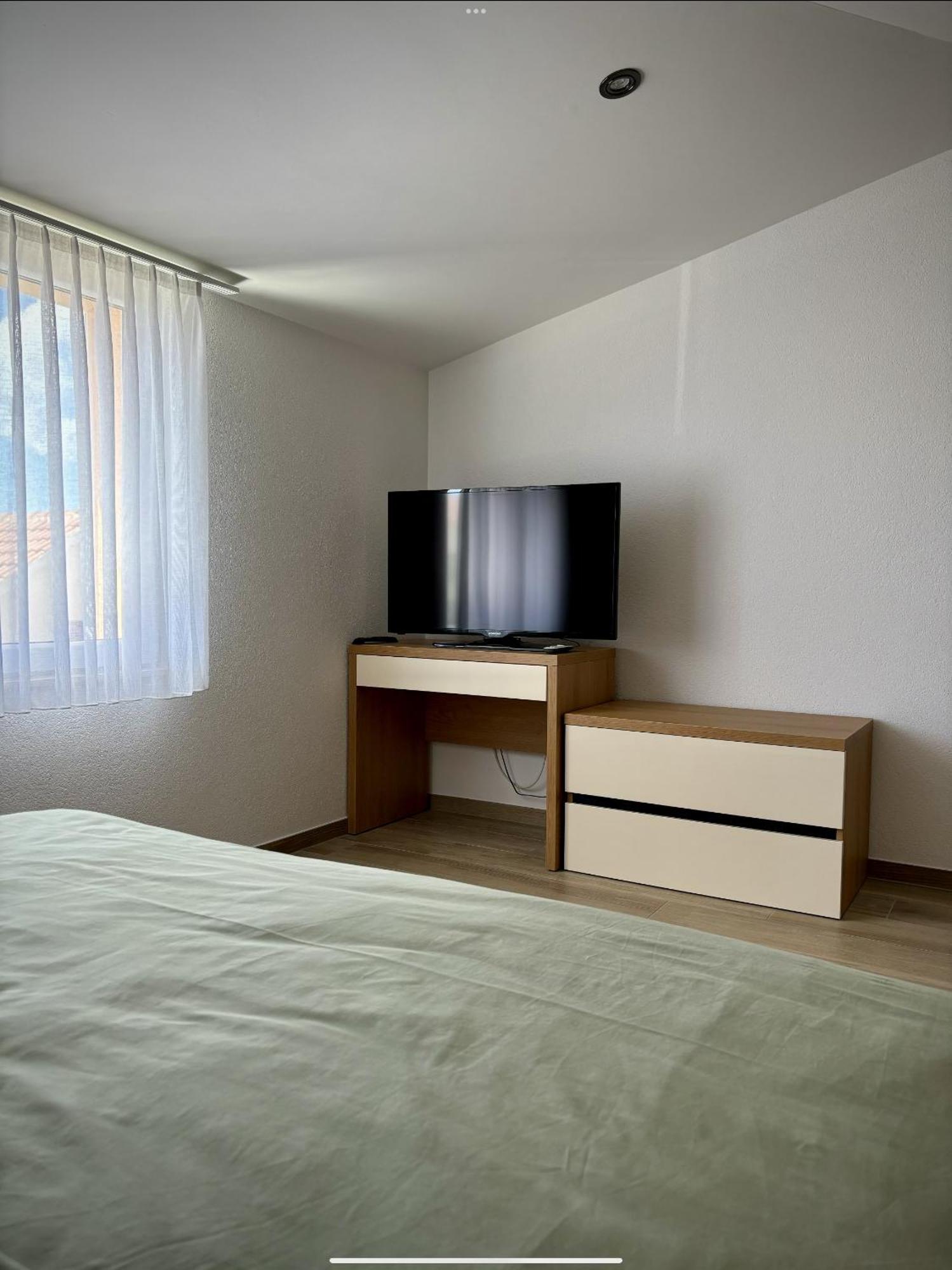 Grande Rosa Apartamento Vrulje  Exterior foto