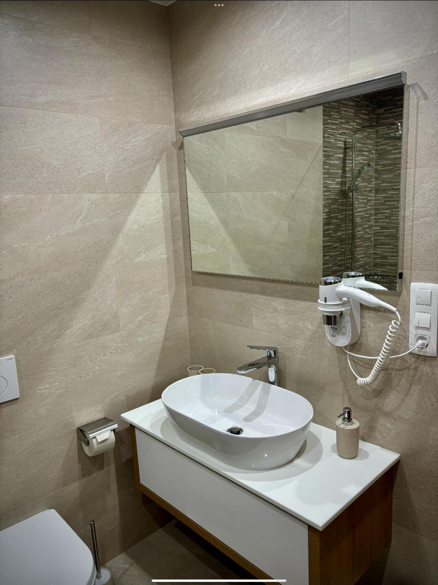 Grande Rosa Apartamento Vrulje  Exterior foto